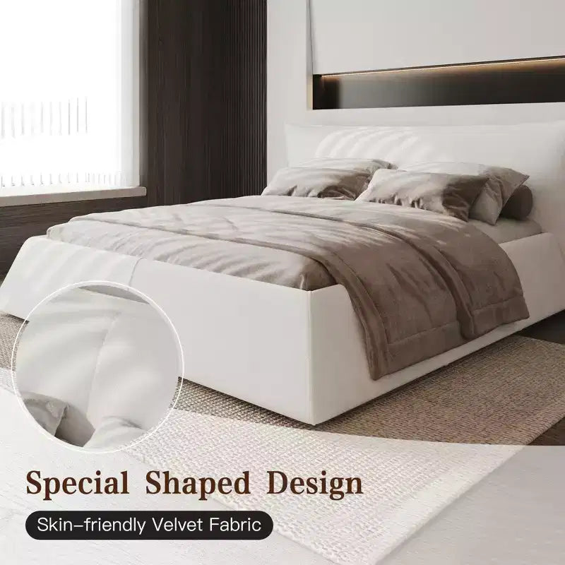 Cama con plataforma tapizada de madera maciza GDFStudio con cabecero de terciopelo con forma especial