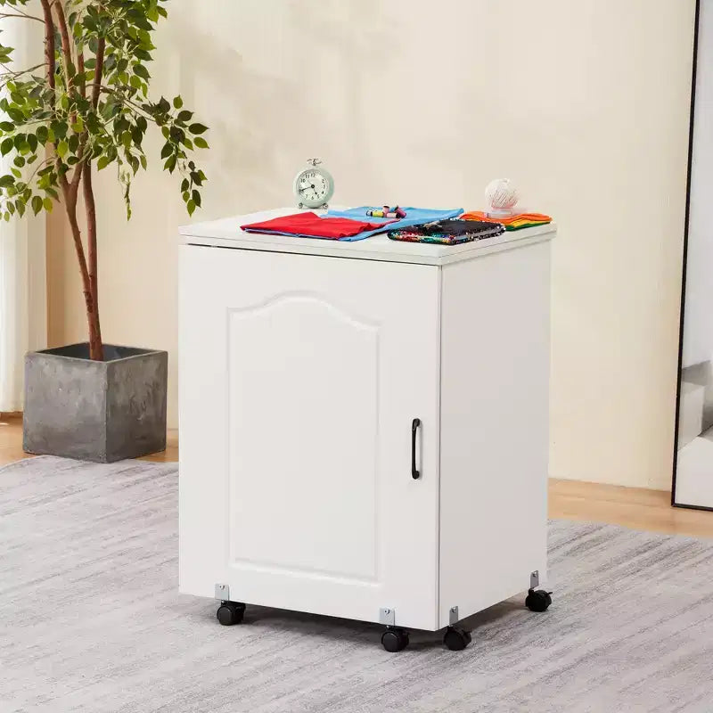 Mesa de costura artesanal plegable con estante de almacenamiento, bolsillos laterales y ruedas bloqueables, blanca