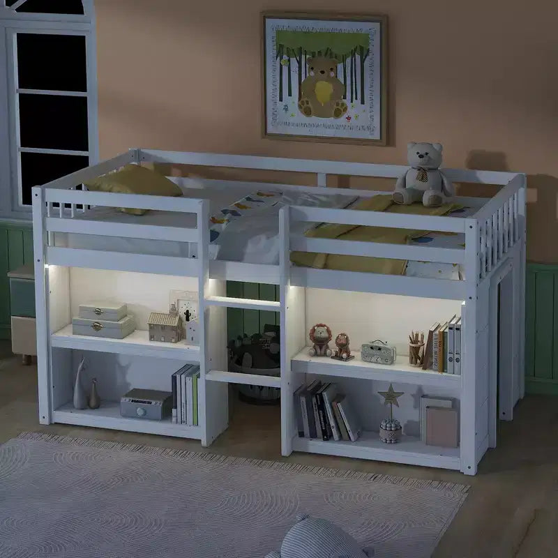 Cama alta baja para niños tamaño Twin con estantes de dos niveles, luz LED, madera de pino