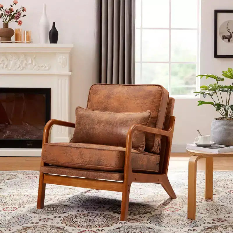 Sillón Acentual de Madera Maciza de Mediados de Siglo con Tapicería y Cojín de Soporte Lumbar