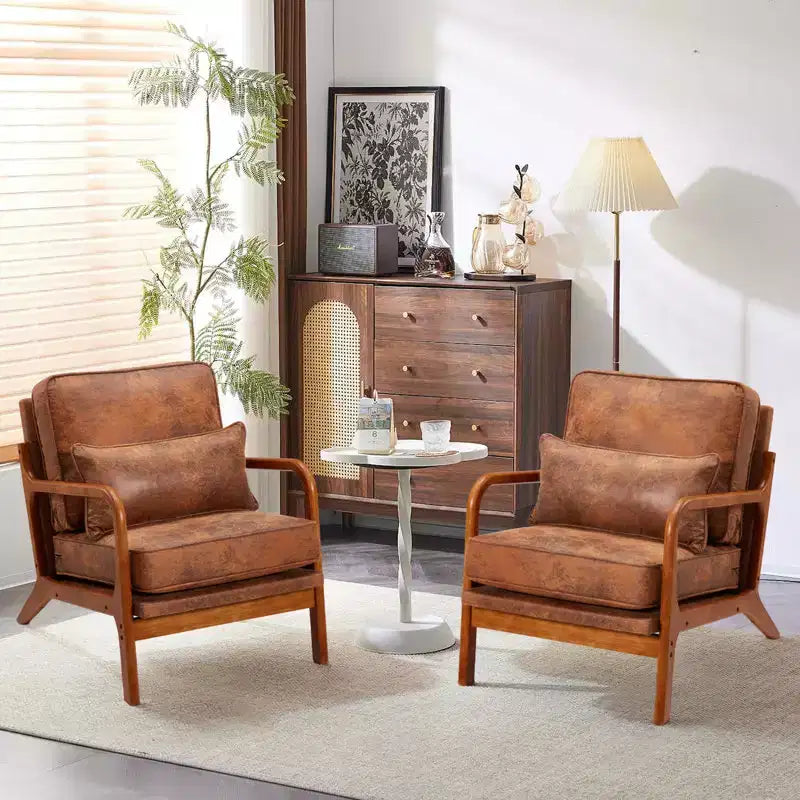 Sillón Acentual de Madera Maciza de Mediados de Siglo con Tapicería y Cojín de Soporte Lumbar