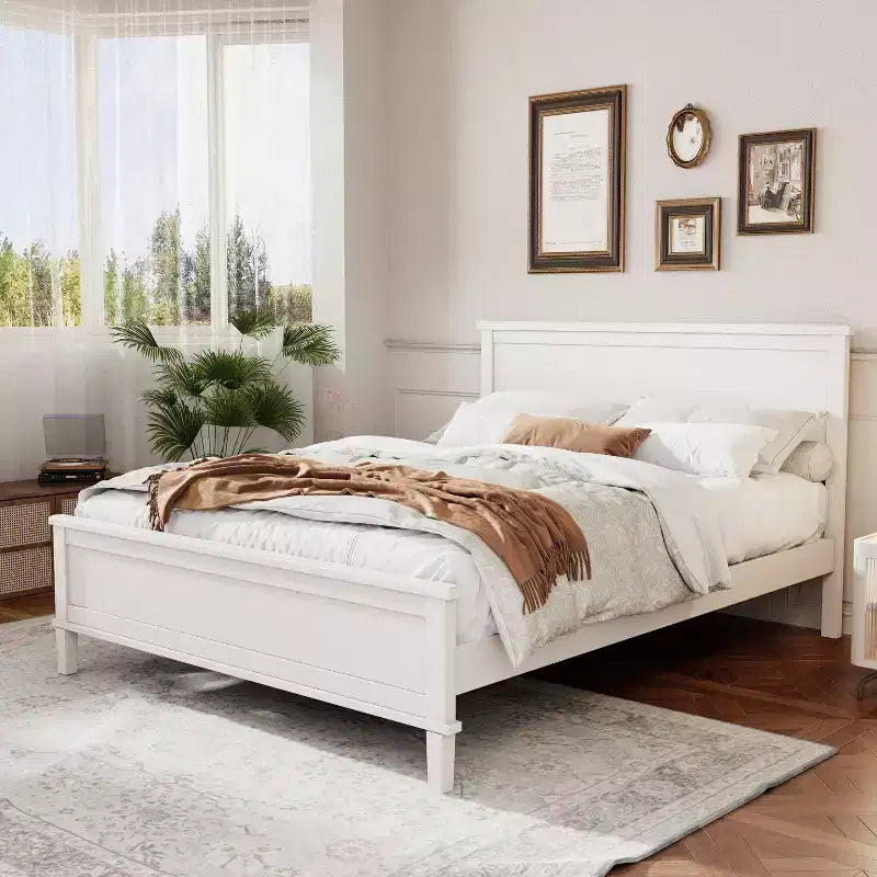 Base de cama de plataforma Full Queen King con cabecero y listones de madera, sin necesidad de somier, blanco y marrón