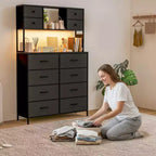 Cómoda para dormitorio, cajonera de tela de 12 cajones, estantes abiertos, tapa de madera y estructura de metal para dormitorio, pasillo o sala de estar