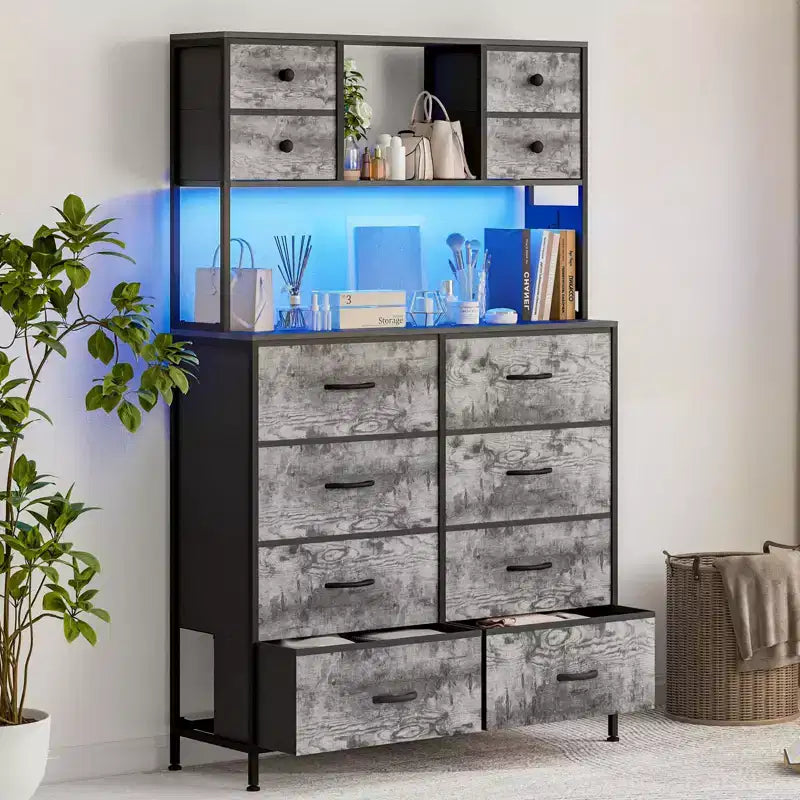 Cómoda para dormitorio, cajonera de tela de 12 cajones, estantes abiertos, tapa de madera y estructura de metal para dormitorio, pasillo o sala de estar